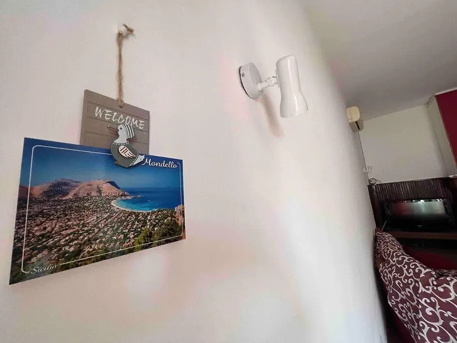 Mondello Apartment Mare Beach 0*,